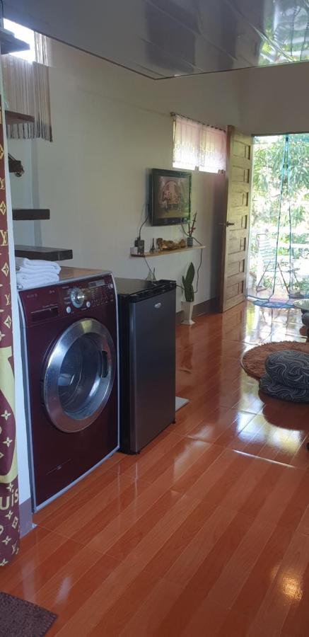 Cozy Tinyhouse Near Sm City Daet Dış mekan fotoğraf